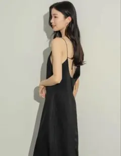 NEUNA サテンバックシャンキャミワンピのサムネイル