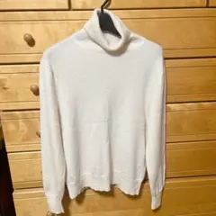 美品 UNIQLO カシミヤ100% タートルニット 白 M ユニクロ