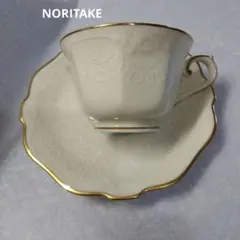NORITAKE　アイボリーチャイナカップとソーサー　レース柄　日本製　匿名配送