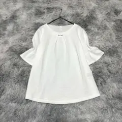 【エアパペル】カットソー ホワイト M ワッフル生地 胸元モチーフ付【美品】のサムネイル
