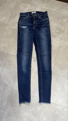 【美品】GYDA スキニーデニムパンツ XSサイズのサムネイル