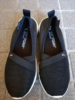 断捨離さん専用【PUMA プーマ】アデリーナ 24センチ　スリッポン