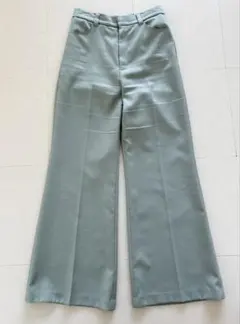 ユナイテッドアローズ　パンツ　フレアパンツ　スラックス