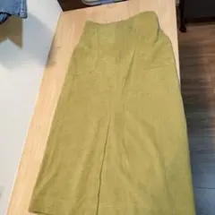 春色　ミドル丈スカート　前スリット