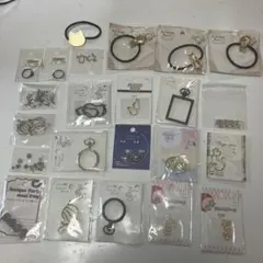 ハンドメイド アクセサリー チャーム多数