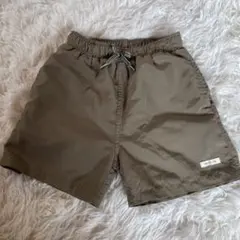 男の子用カーキ水着ショートパンツ