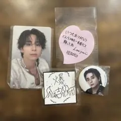 ＩＮＩ　西洸人　トレカ120 カプセルトイ　ステッカー　缶バッチ　落下物