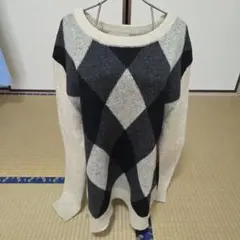 グレー系 ダイヤモンド柄 ニット Mサイズ 訳あり