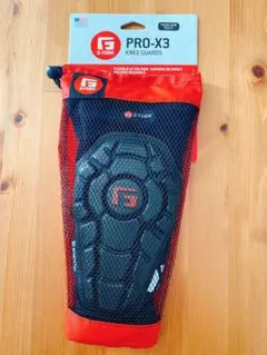 【新品未使用】G-FORM PRO-X3　ニーパッド ユース（SM）プロテクター