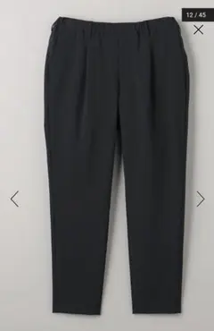 ほぼ未使用　360°MASTER 1プリーツ テーパード パンツ ― ブラック