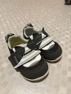 IFME ネコスニーカー　ブラックホワイト