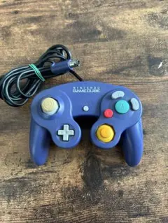 Nintendo ゲームキューブ　コントローラー パープル