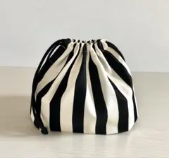 B848・ハンドメイドお弁当袋★ストライプ・クロ