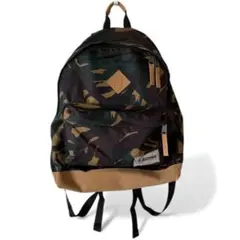 EASTPAK 迷彩バックパック
