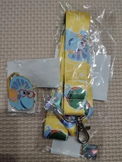 上海ディズニー トイストーリー　トリクシー ピンバッジ ストラップ