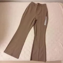 【新品タグ付き】GU カットソーカラーフレアスラックス