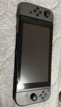 Nintendo Switch 本体と付属品