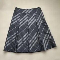 2025年最新】バーバリースカートの人気アイテム - メルカリ