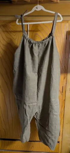 最終価格kubosanmadeゆったりパンツのサロペット【カーキベージュ】