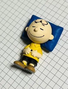 チャーリー・ブラウン　PEANUTSすやすやおやすみマスコット