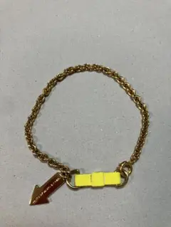 MARK jacobs 金色チェーンの黄色のリボンチャーム付き　ブレスレット