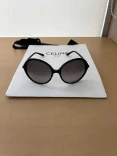 CELINE サングラス 優しいブラック色　イタリア製　usedのサムネイル