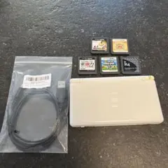 ⚠️ジャンク品　ニンテンドーDS Lite ホワイト 本体＋新品充電コード＋ソフト