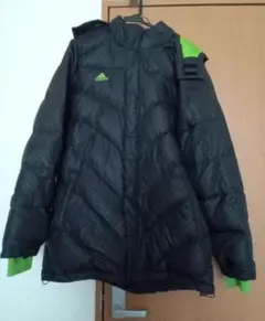 アディダス　サイズО　ダウンコート