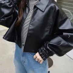 ブラック クロップドレザージャケット