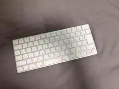 Apple キーボードのサムネイル