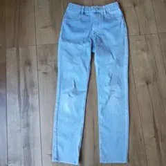 UNIQLO　キッズ130　デニム　ダメージジーンズ
