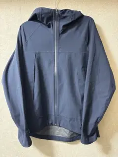 uniqlo ブロックテックパーカ