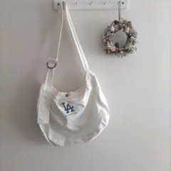 Item thumbnail for item d576db81-d98d-473c-858b-f26aac68371e