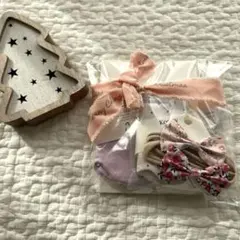 【クリスマスラッピング】コニースタイ　ラベンダーピンク/ワインドット/ヘアバンド