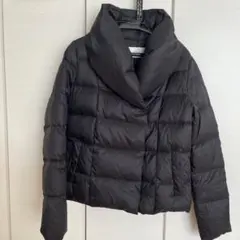 VICKY 黒 ショート丈 ダウンジャケット