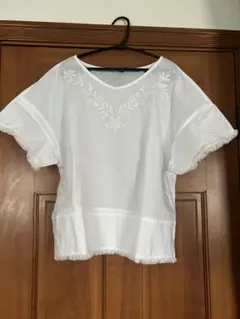 エディバウアー　刺繍入り　ホワイト　シャツ