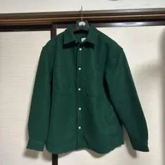 H&M リラックスフィット グリーンシャツ