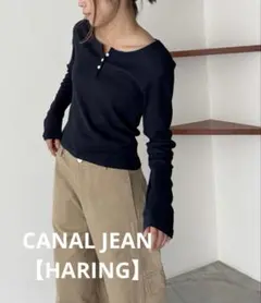 CANAL JEAN 【HARING】コットンヘンリーロングTシャツ ネイビーのサムネイル