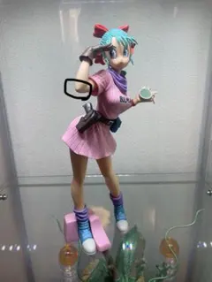 ドラゴンボール　ブルマ　フィギュア