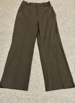 ローリーズファーム　ポンチピンタックストレートパンツ