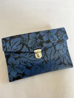 PRADA ハイビスカス柄 大容量ポーチ - メルカリ