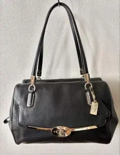 【匿名配送、送料無料】「COACH」トートバッグ　チャーム付き