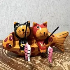 魚ベンチで釣りをしている猫さん2匹組 黒猫赤猫 木製 釣りネコ バリ猫 バリ雑貨