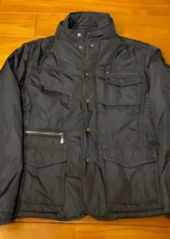 BENETTONベネトン 中綿ジャケット 黒 サイズ46(М-L)