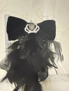 ヘアアクセサリー 量産型 地雷 ゴスロリ 黒 ベルベット ヘアクリップ　羽