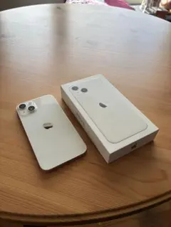 Apple iPhone 13 ホワイト 本体 送料無料！