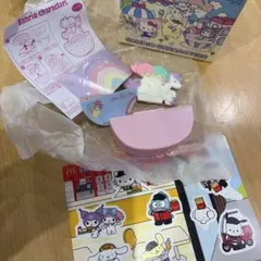 マック　ハッピーセット　サンリオリトルツインスターズゆめかわメモケース　シール
