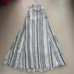 emmi atelier エミ ノースリーブ ワンピースのサムネイル