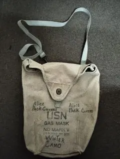 Item thumbnail for item c2062529-b7fb-40e0-abbe-7bbd3911eb25