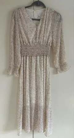 フローラルプリント ミディドレス